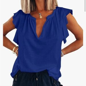 Blue flutter sleeve short sleeve top